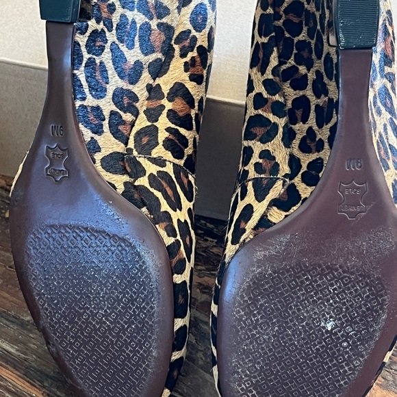 Tory Burch 9 M  Astoria calf hair leopard print wedge heels - Picture 6 of 11
